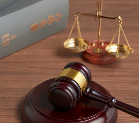 Il est obligatoire de ramoner et la législation le prévoit.